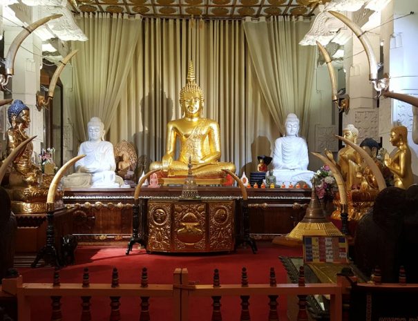 Temple of The Sacred Tooth Relic